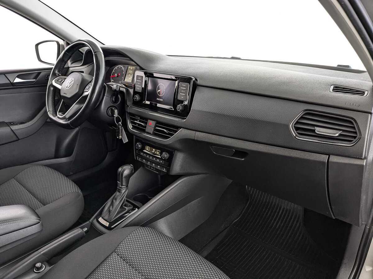 Купить Volkswagen Polo с пробегом. Фото: #8