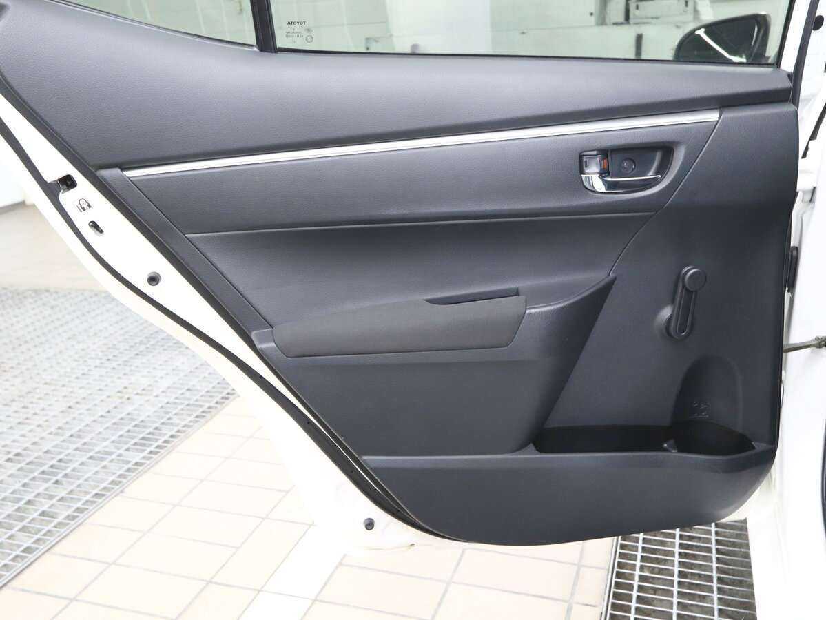 Купить Toyota Corolla с пробегом. Фото: #8