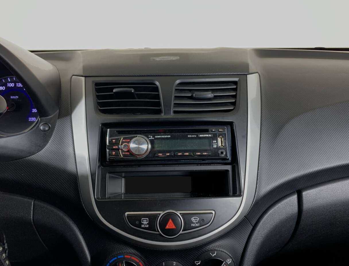 Купить Hyundai Solaris с пробегом. Фото: #12