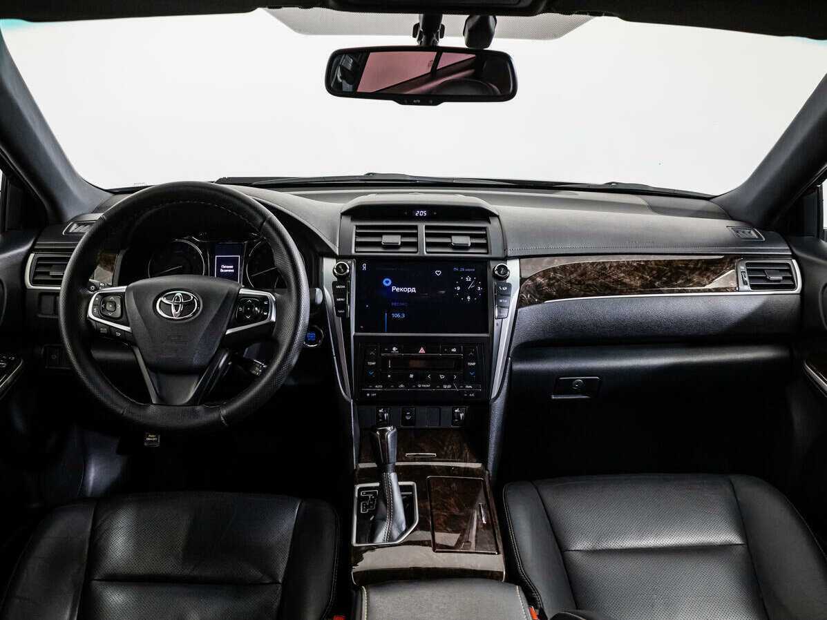 Купить Toyota Camry с пробегом. Фото: #12