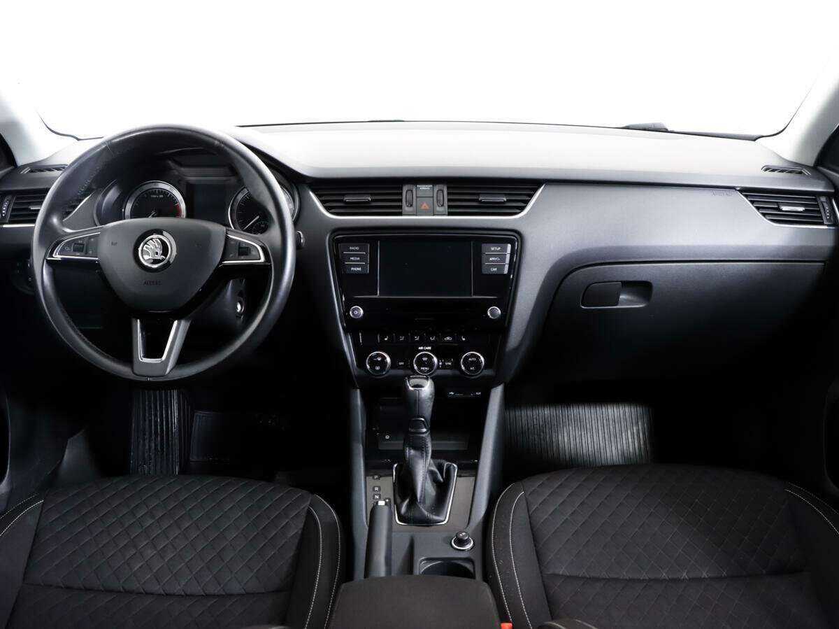 Купить Skoda Octavia с пробегом. Фото: #7