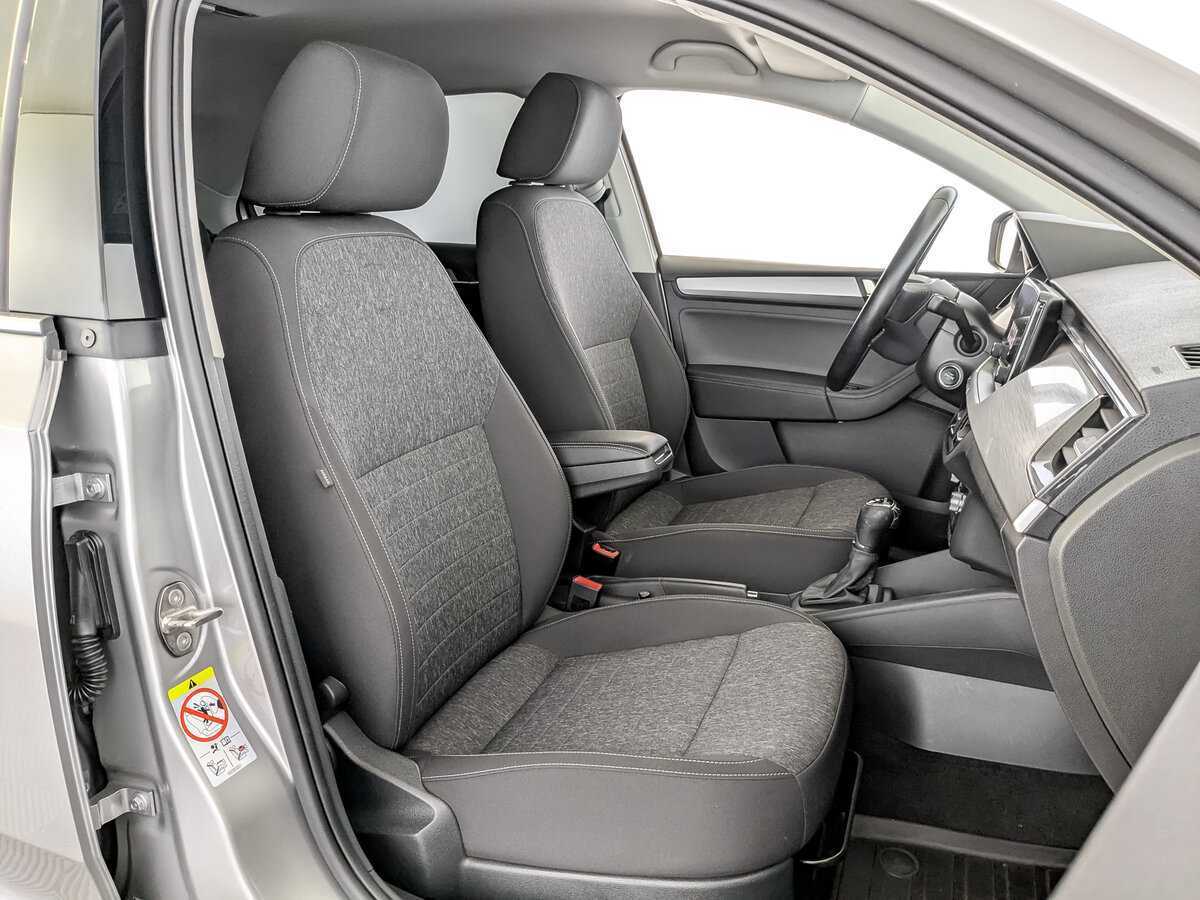 Купить Skoda Rapid с пробегом. Фото: #21