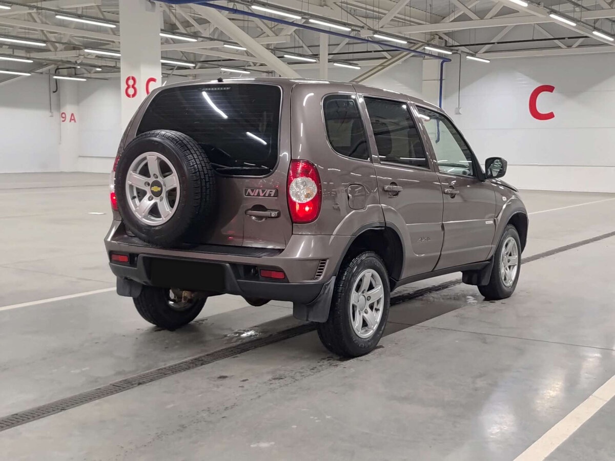 Купить Chevrolet Niva с пробегом. Фото: #4
