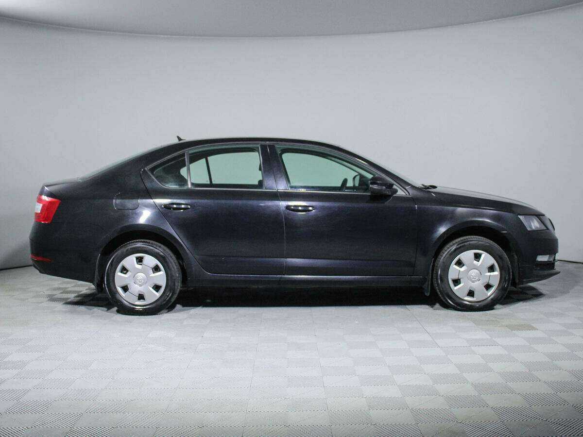 Купить Skoda Octavia с пробегом. Фото: #3