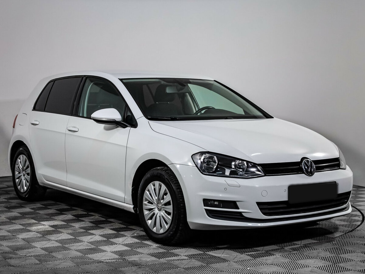 Купить Volkswagen Golf с пробегом. Фото: #2
