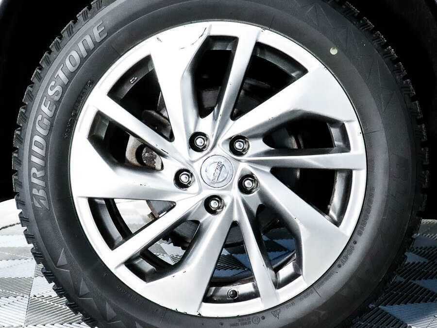 Купить Nissan X-Trail с пробегом. Фото: #17