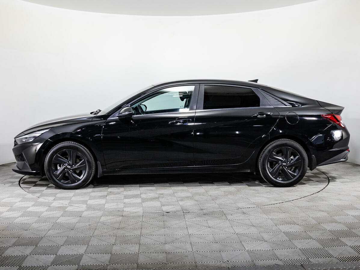 Купить Hyundai Elantra с пробегом. Фото: #7