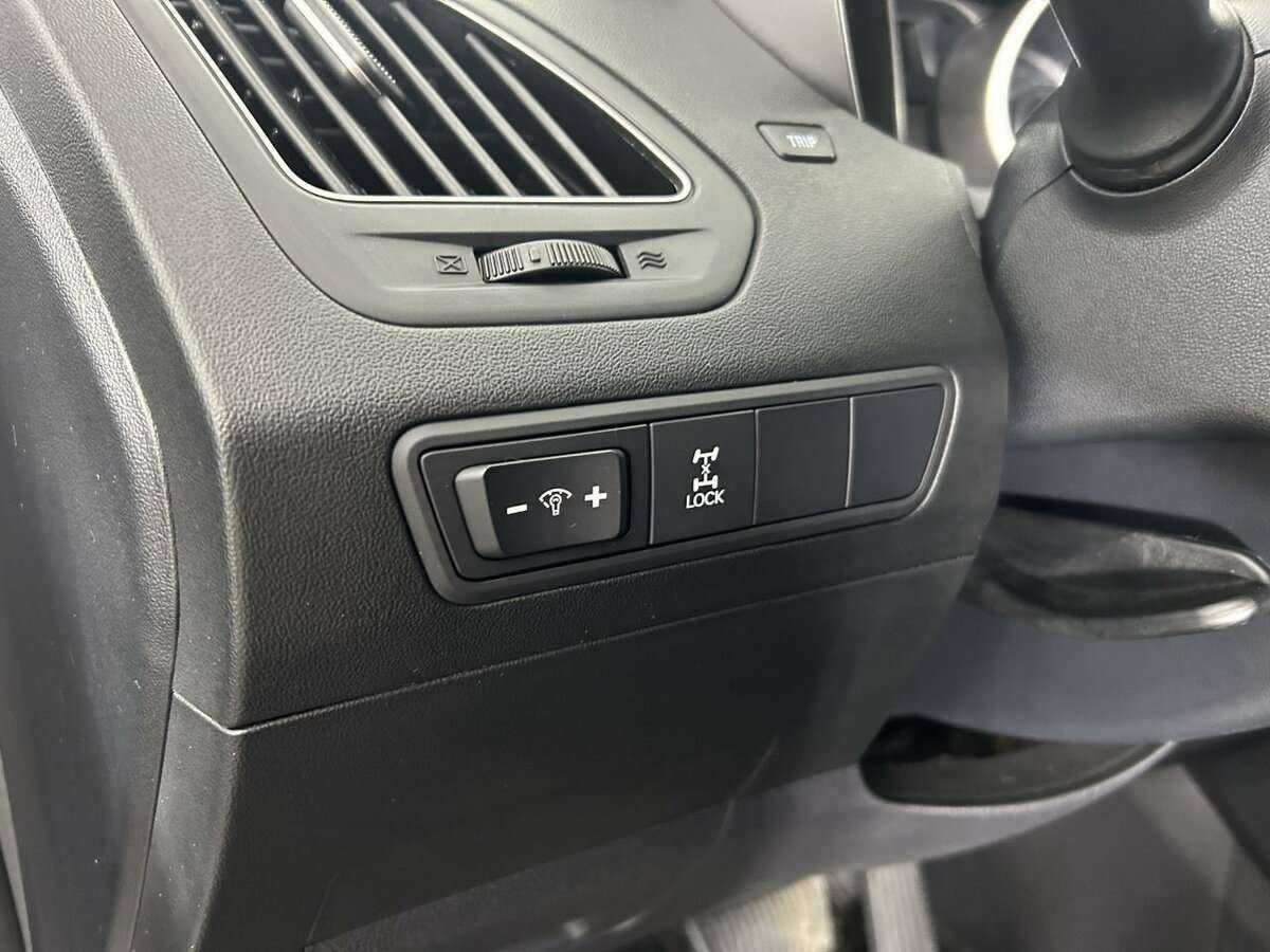 Купить Hyundai ix35 с пробегом. Фото: #8