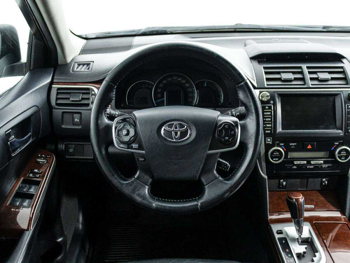 Купить Toyota Camry с пробегом. Фото: #19