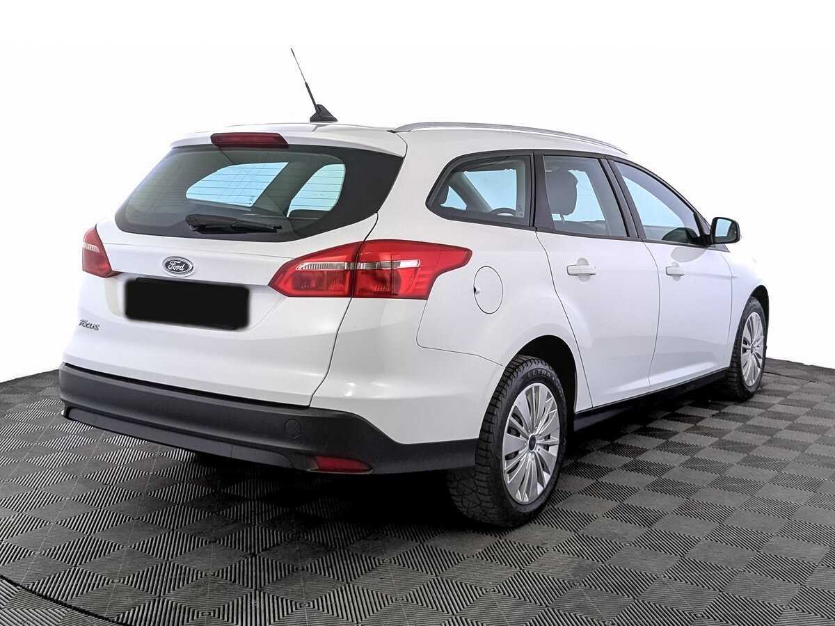 Купить Ford Focus с пробегом. Фото: #4