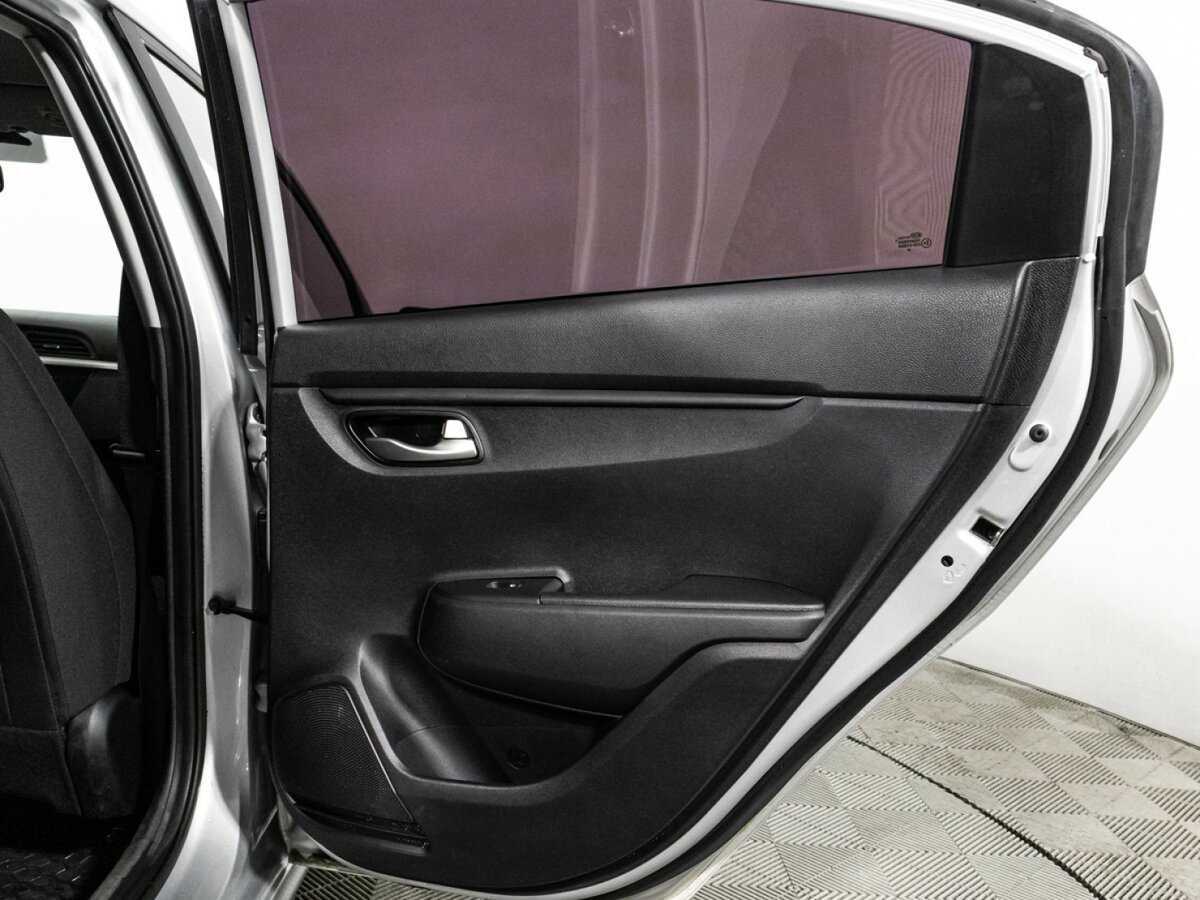 Купить Kia Rio с пробегом. Фото: #23