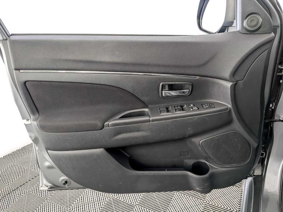 Купить Peugeot 4008 с пробегом. Фото: #18