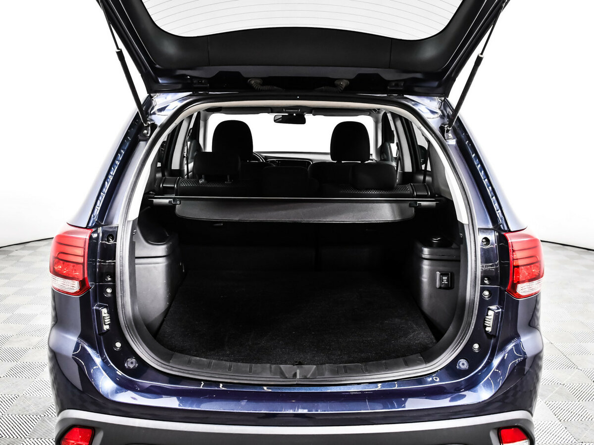 Купить Mitsubishi Outlander с пробегом. Фото: #11