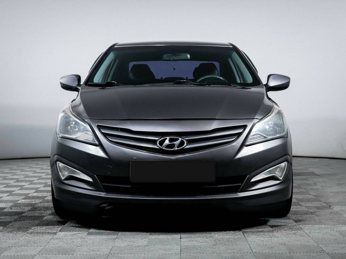 Купить Hyundai Solaris с пробегом. Фото: #1