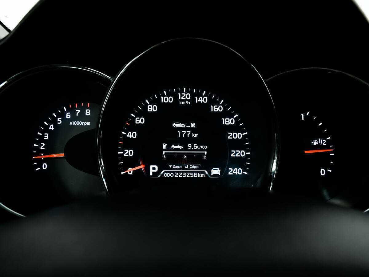 Купить Kia Ceed с пробегом. Фото: #9