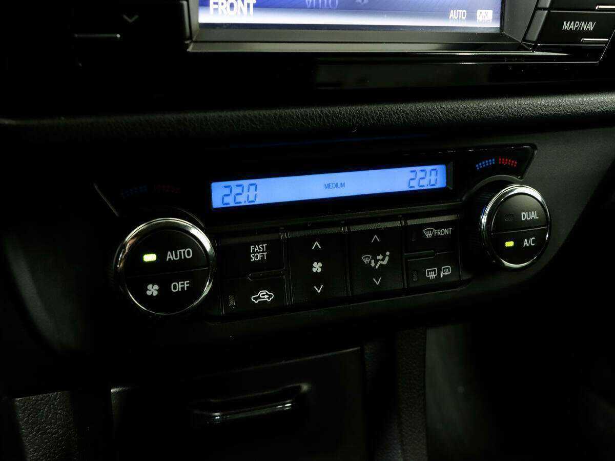 Купить Toyota Corolla с пробегом. Фото: #13