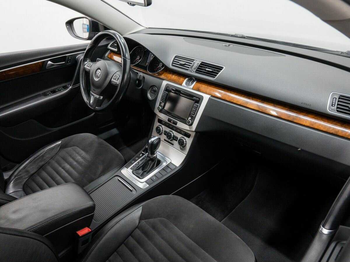 Купить Volkswagen Passat с пробегом. Фото: #6