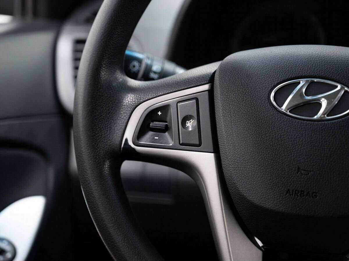 Купить Hyundai Solaris с пробегом. Фото: #16