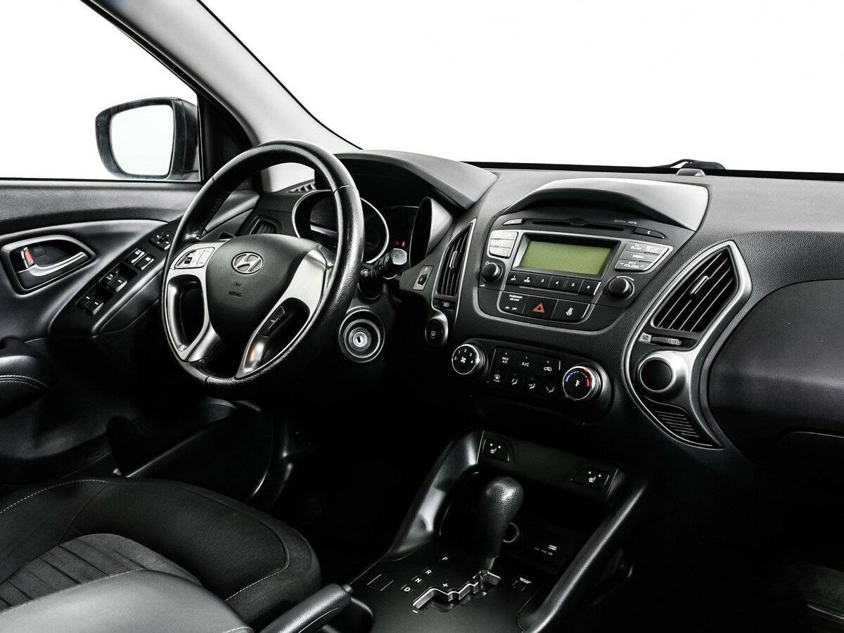 Купить Hyundai ix35 с пробегом. Фото: #8