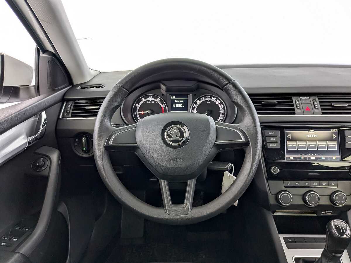 Купить Skoda Octavia с пробегом. Фото: #16
