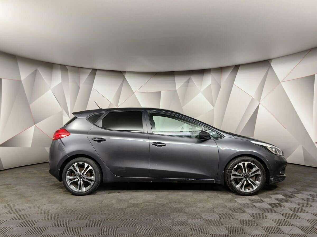 Купить Kia Ceed с пробегом. Фото: #5