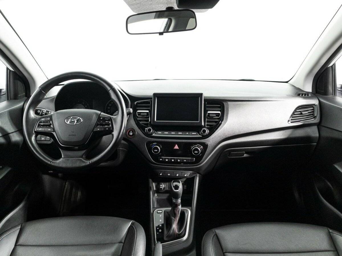 Купить Hyundai Solaris с пробегом. Фото: #12
