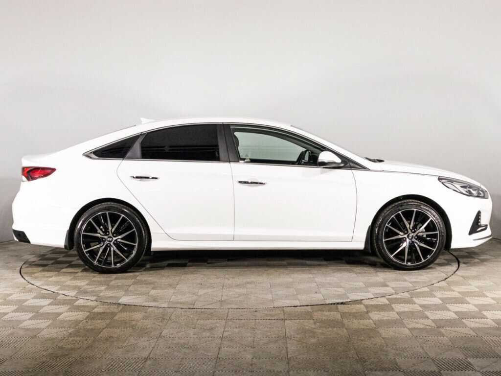 Купить Hyundai Sonata с пробегом. Фото: #3