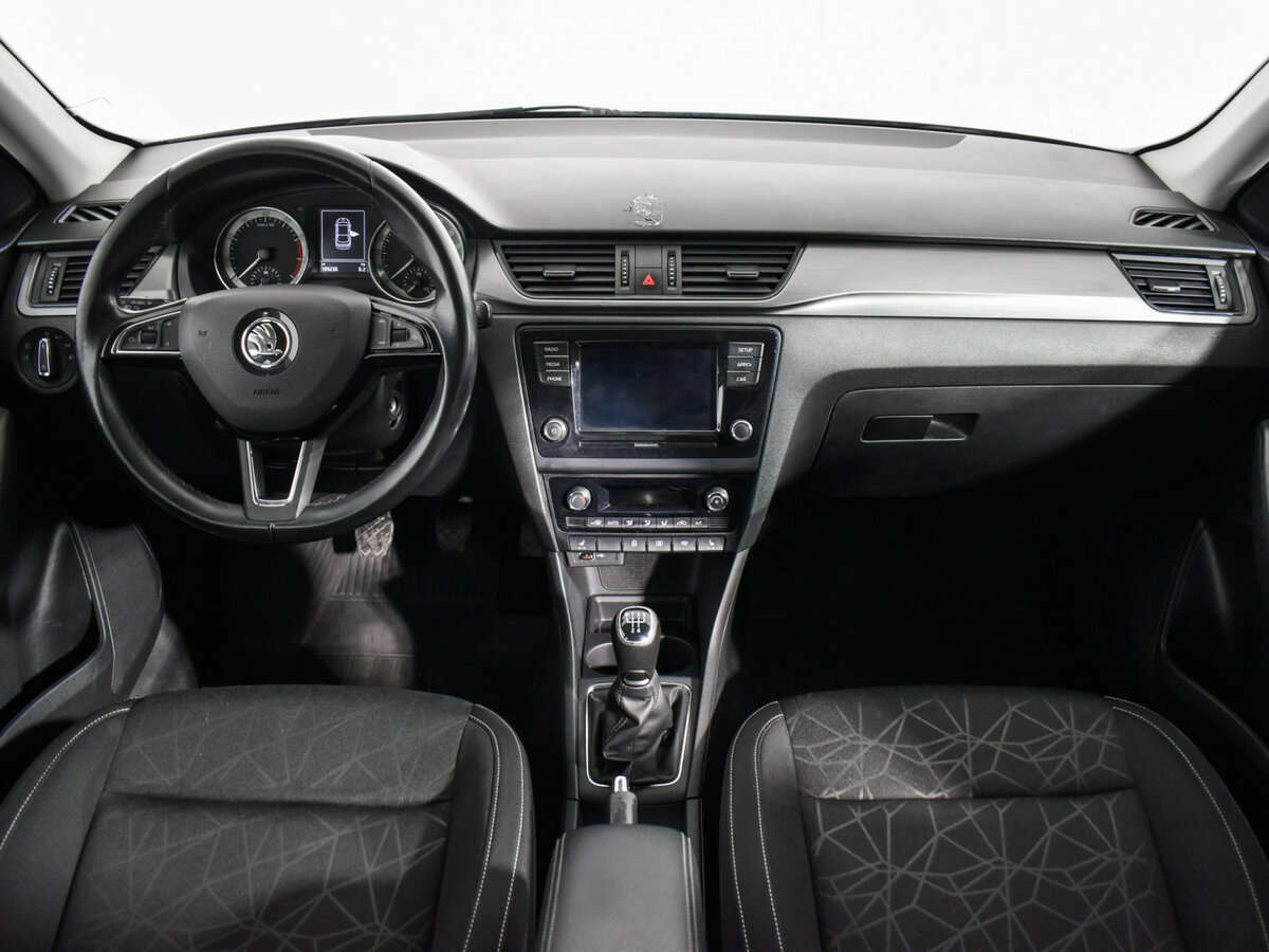 Купить Skoda Rapid с пробегом. Фото: #12