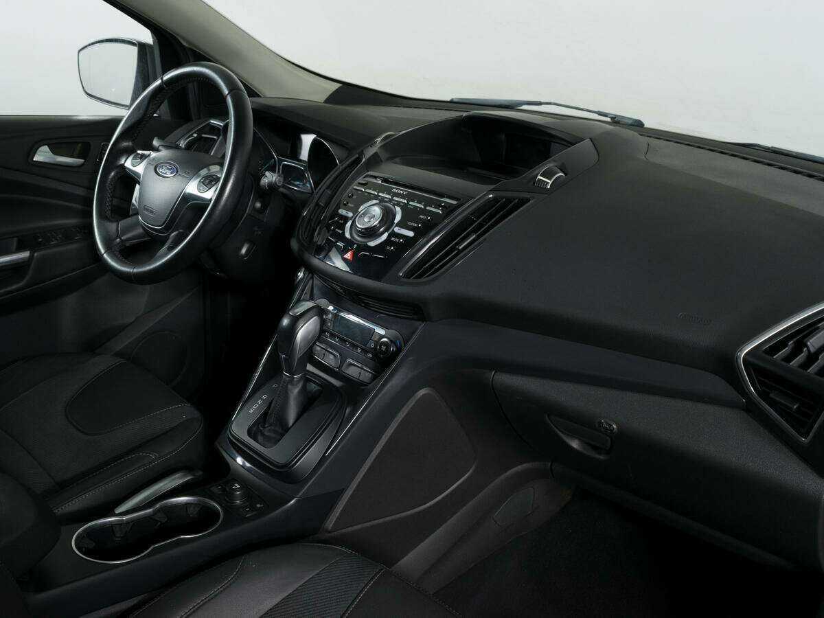 Купить Ford Kuga с пробегом. Фото: #6