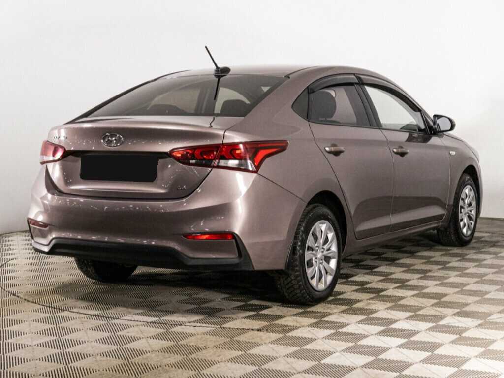 Купить Hyundai Solaris с пробегом. Фото: #4