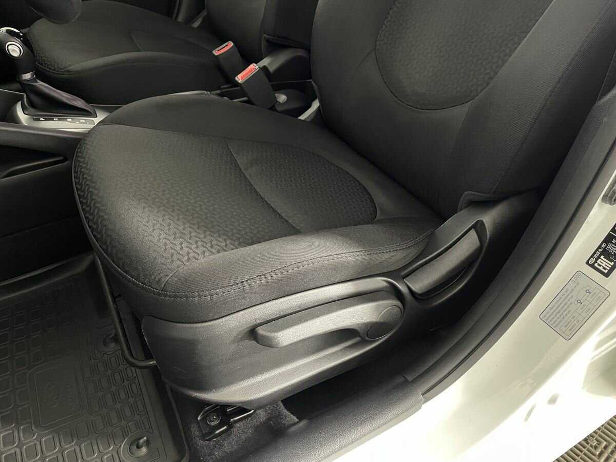 Купить Kia Rio с пробегом. Фото: #8