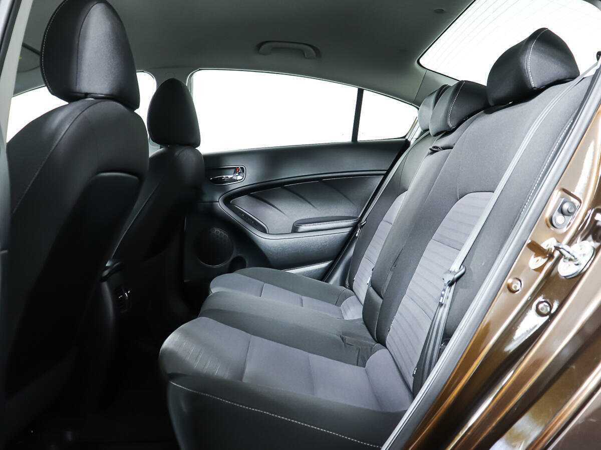 Купить Kia Cerato с пробегом. Фото: #9