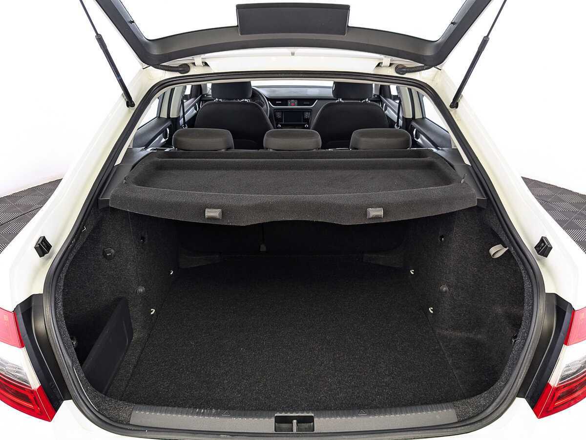 Купить Skoda Octavia с пробегом. Фото: #8