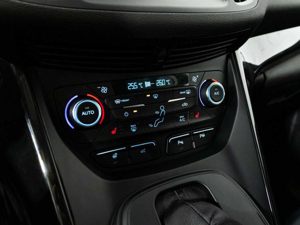 Купить Ford Kuga с пробегом. Фото: #17