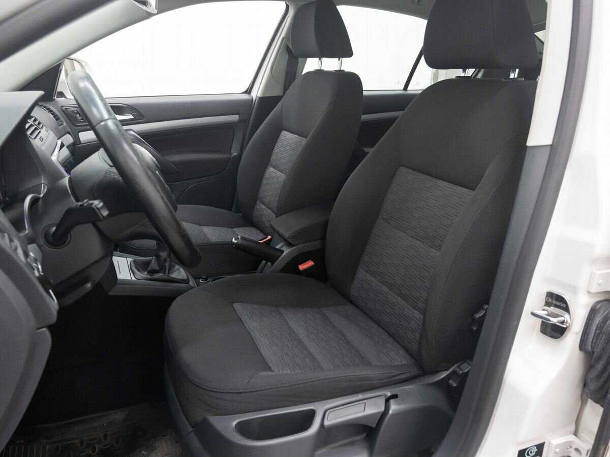 Купить Skoda Octavia с пробегом. Фото: #7