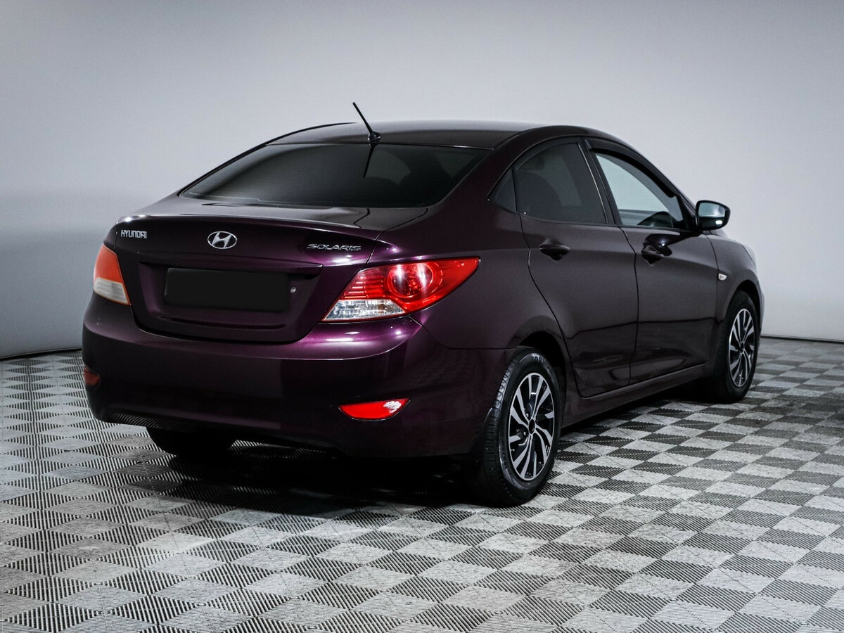 Купить Hyundai Solaris с пробегом. Фото: #3