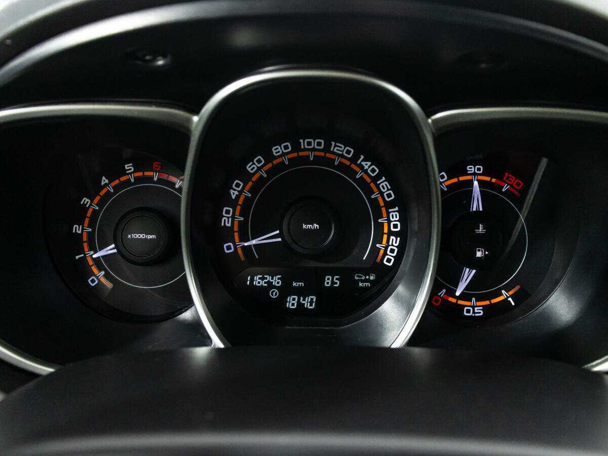 Купить Lada (ВАЗ) Vesta с пробегом. Фото: #11