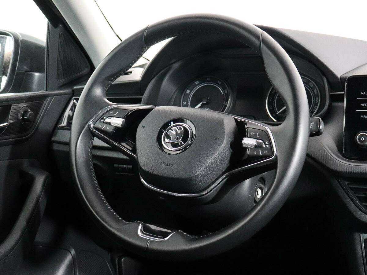 Купить Skoda Rapid с пробегом. Фото: #12