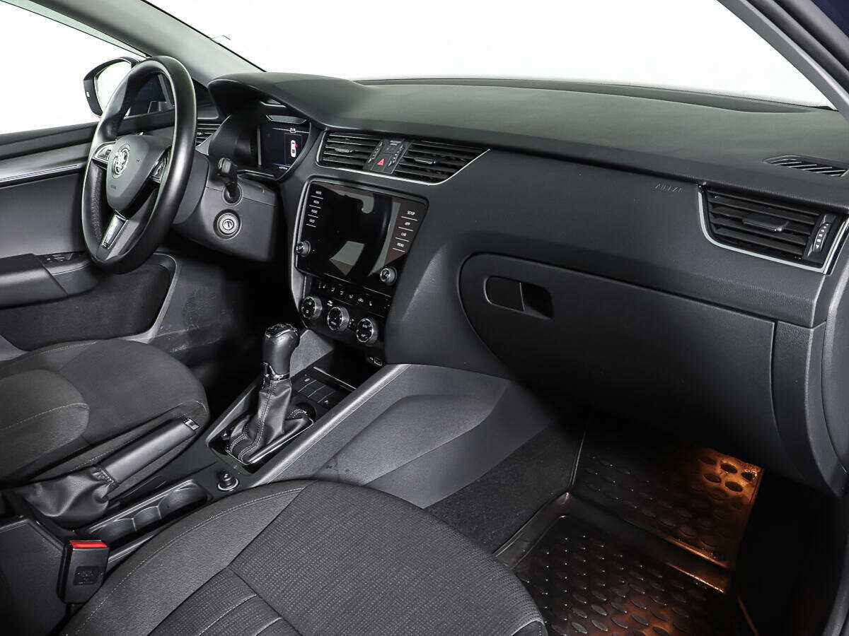 Купить Skoda Octavia с пробегом. Фото: #8