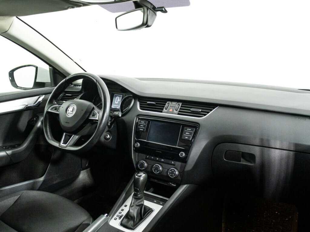Купить Skoda Octavia с пробегом. Фото: #8