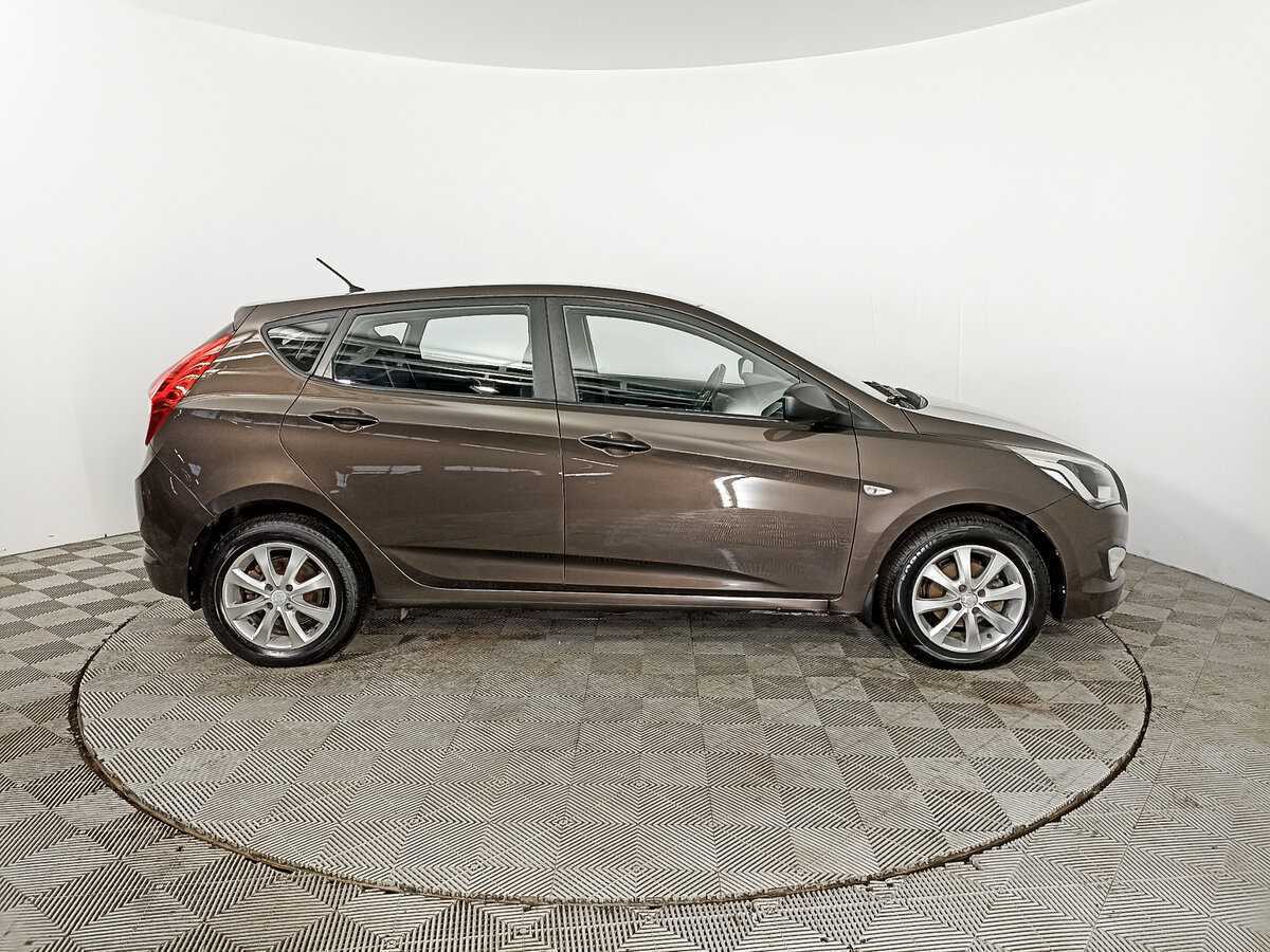 Купить Hyundai Solaris с пробегом. Фото: #3