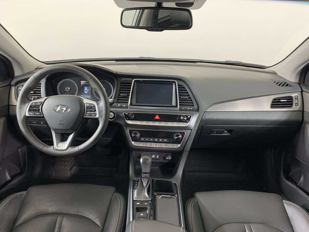 Купить Hyundai Sonata с пробегом. Фото: #9