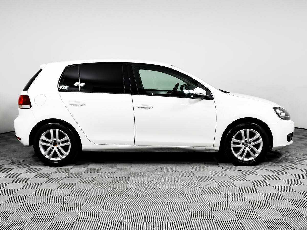 Купить Volkswagen Golf с пробегом. Фото: #3