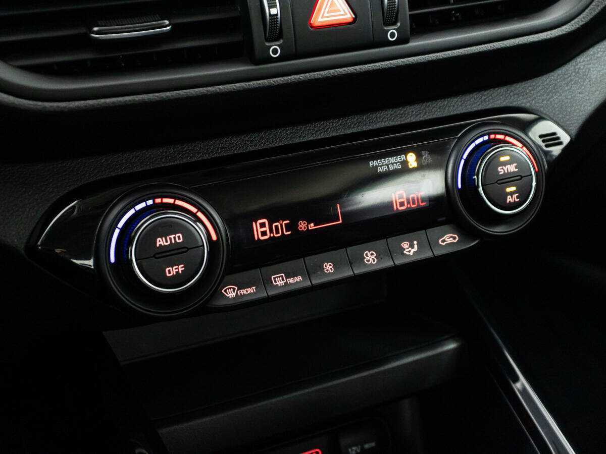 Купить Kia Cerato с пробегом. Фото: #14