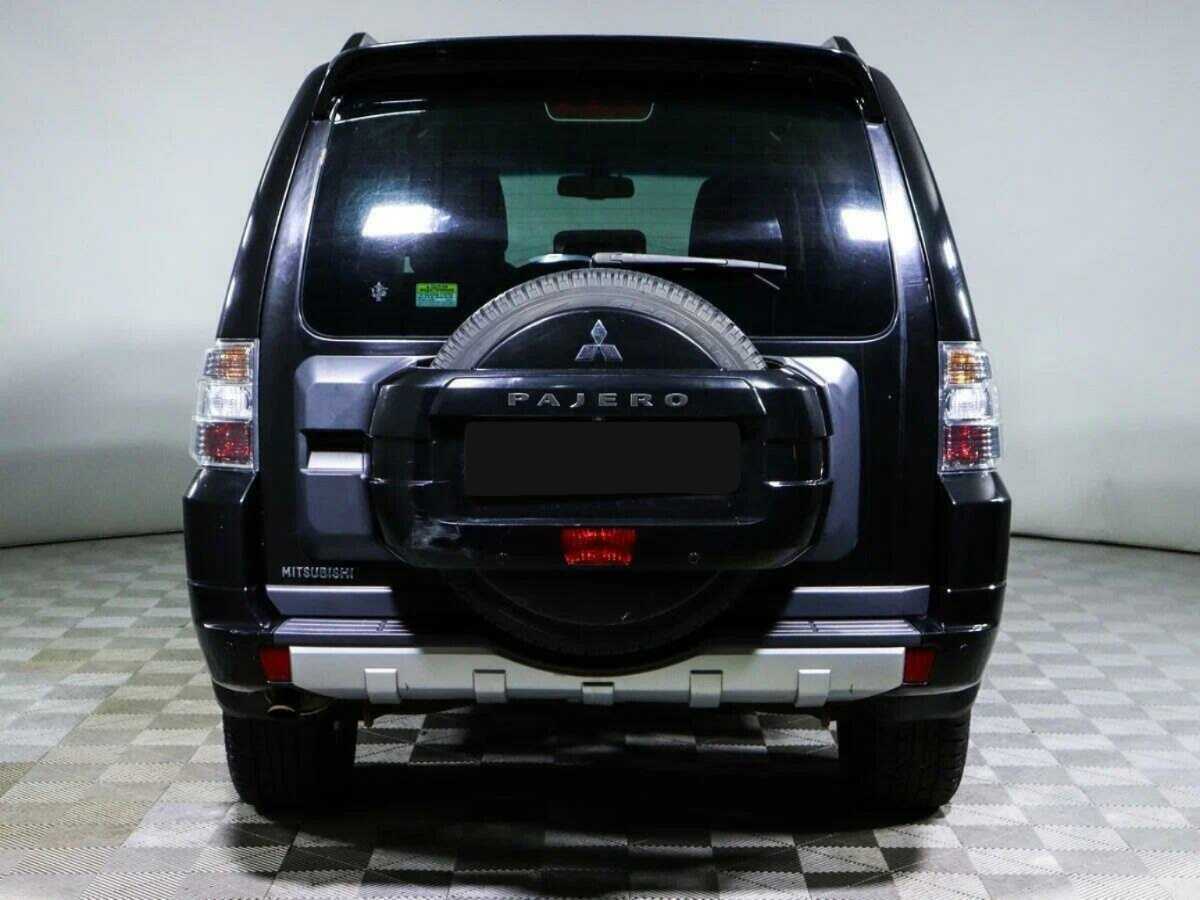 Купить Mitsubishi Pajero с пробегом. Фото: #4