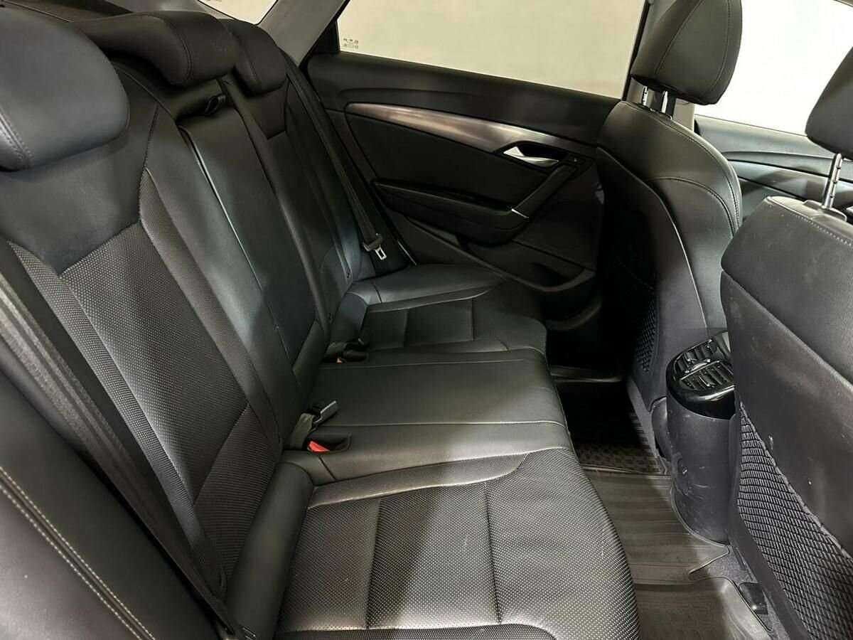 Купить Hyundai i40 с пробегом. Фото: #10