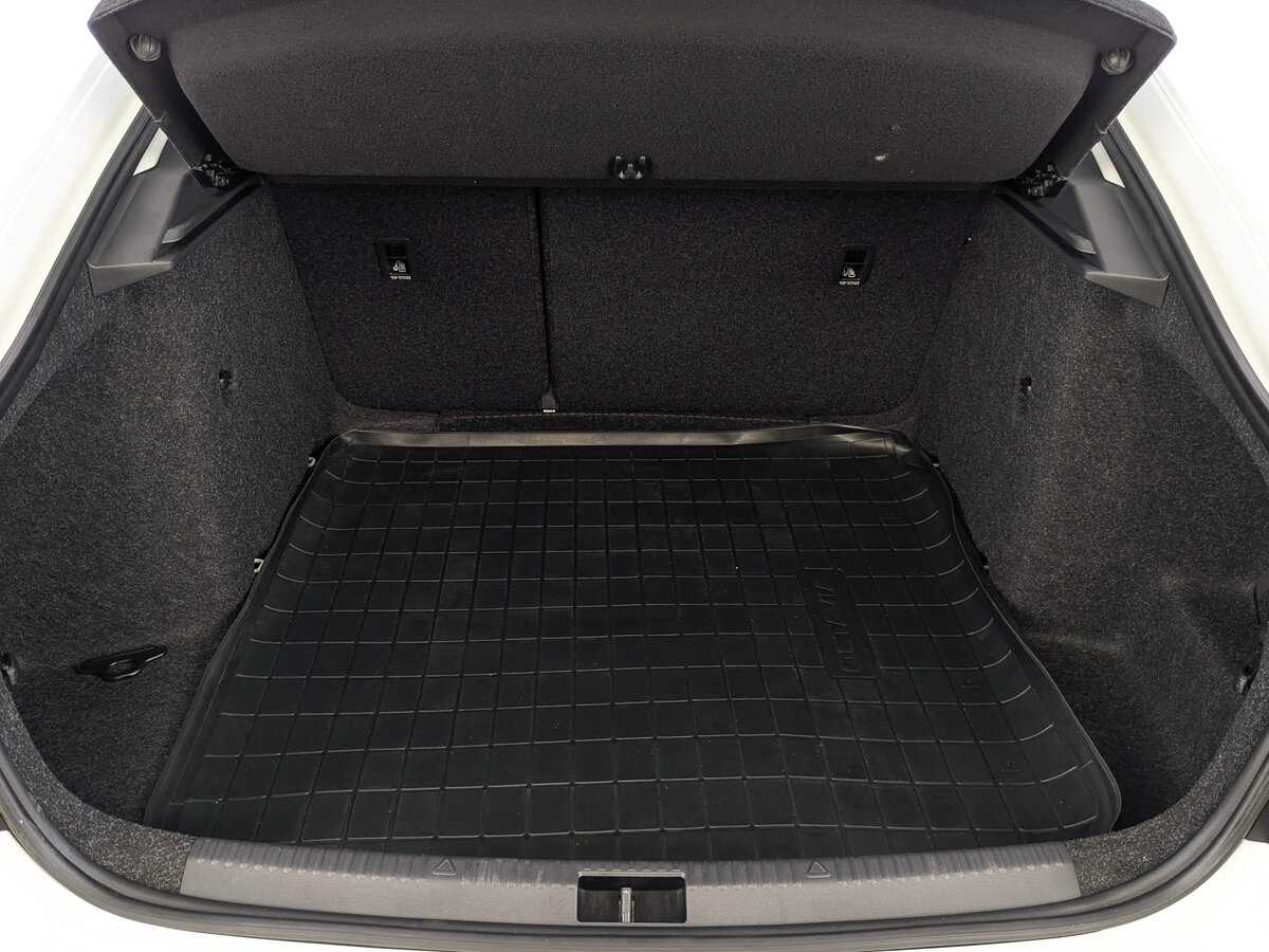 Купить Skoda Octavia с пробегом. Фото: #9