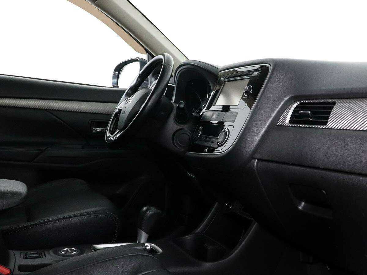 Купить Mitsubishi Outlander с пробегом. Фото: #6
