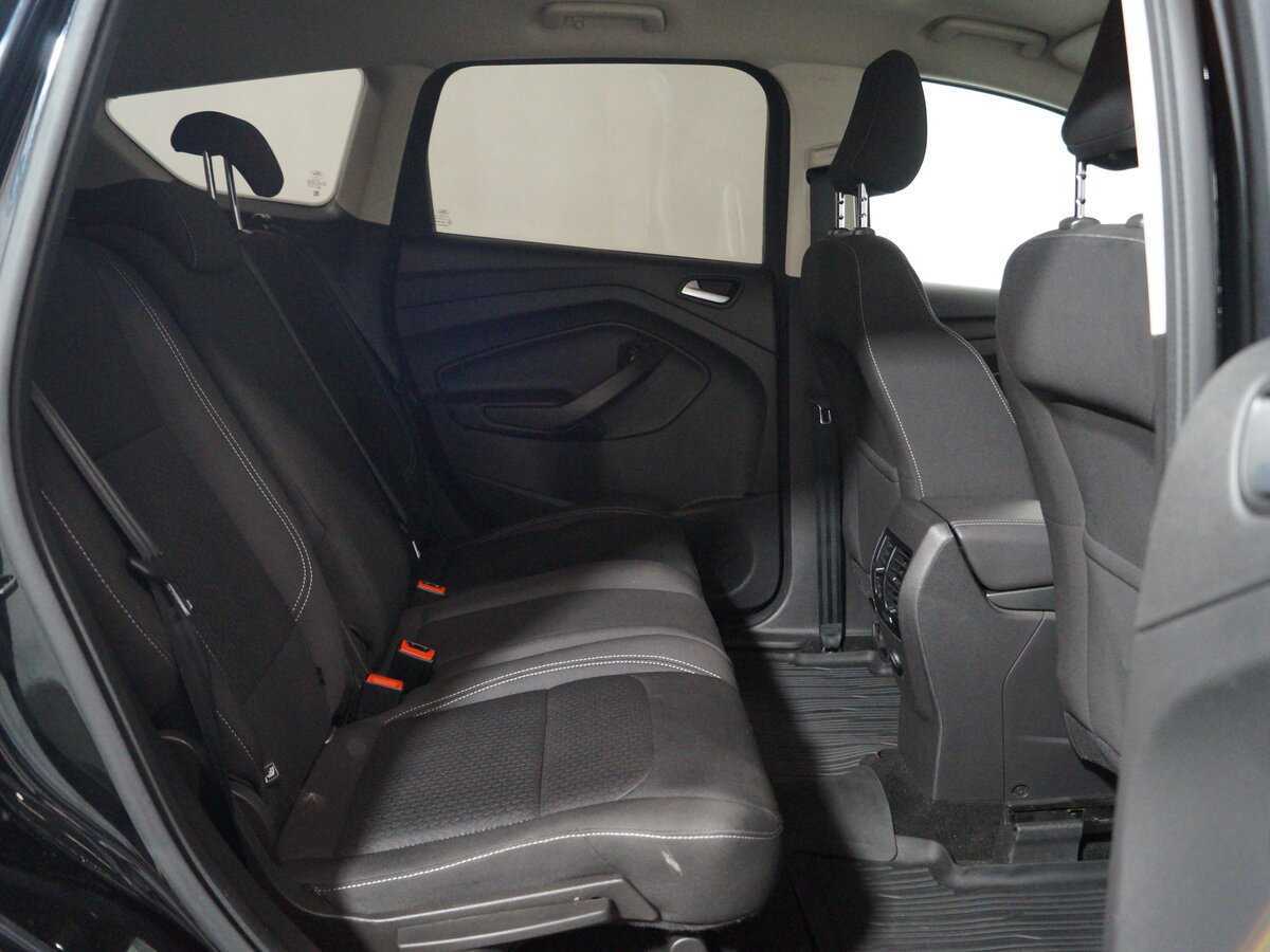 Купить Ford Kuga с пробегом. Фото: #11