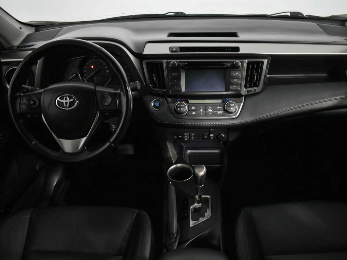 Купить Toyota RAV4 с пробегом. Фото: #13